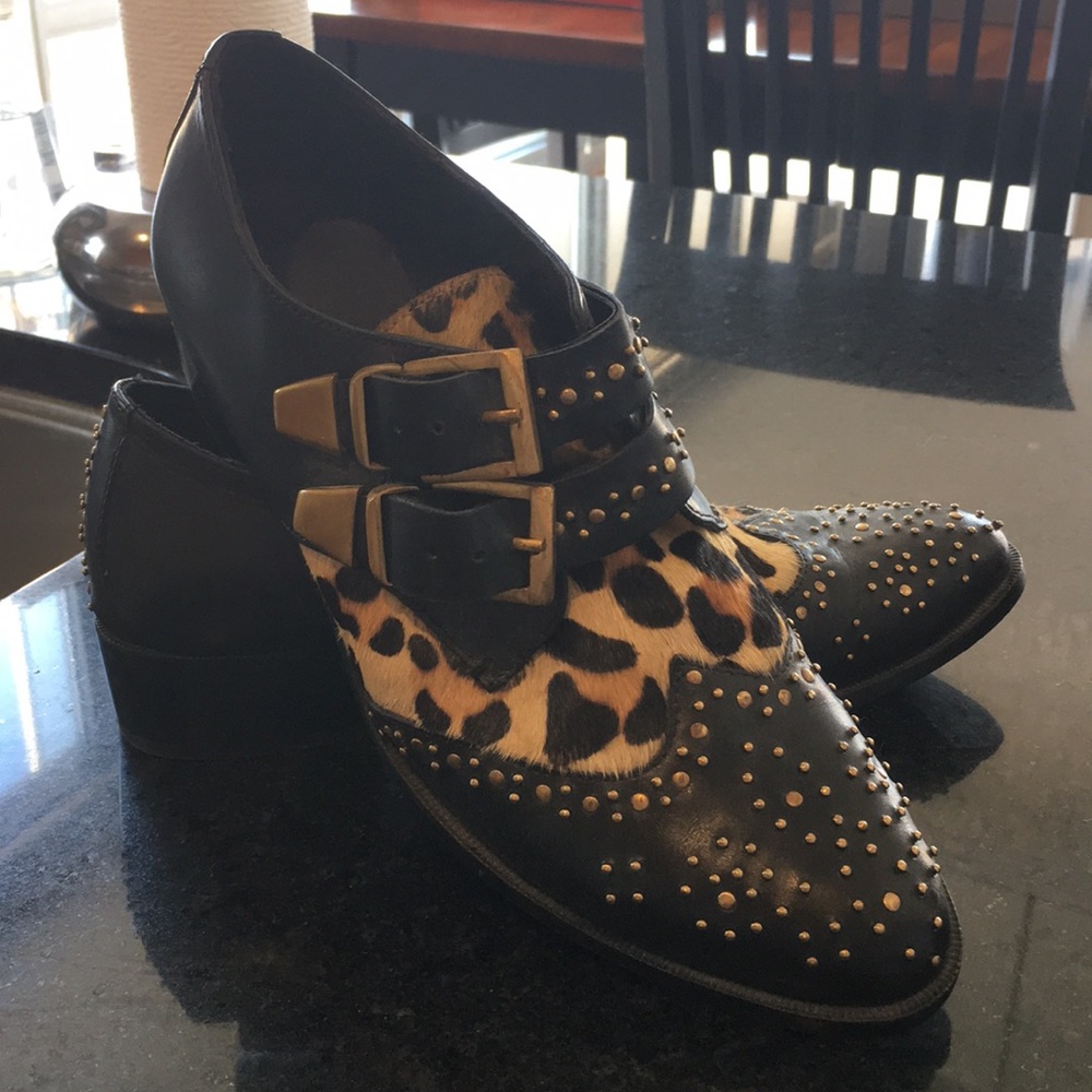 Topshop leopard shoes! Only worn once!